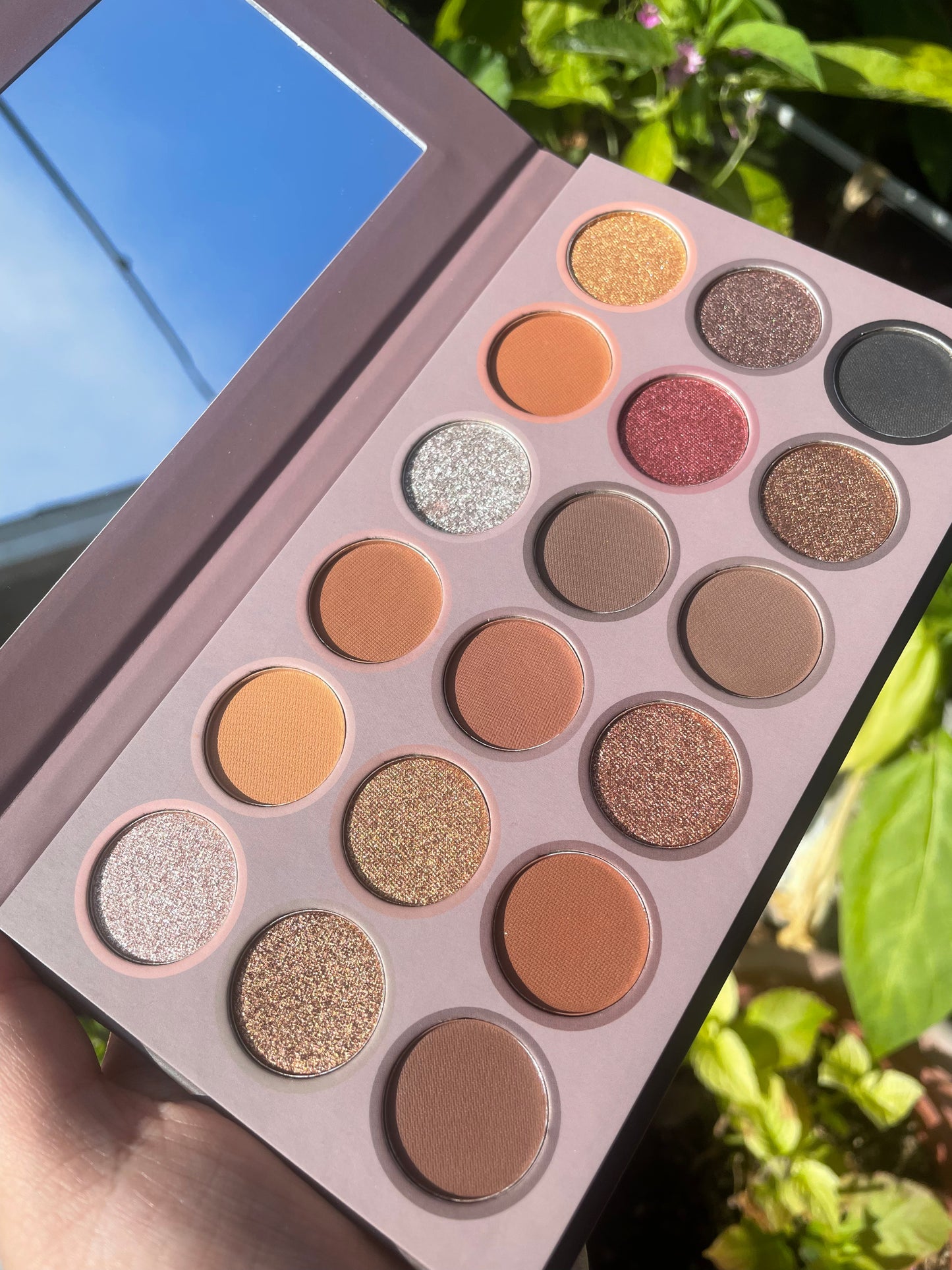 Nude Print Pallet